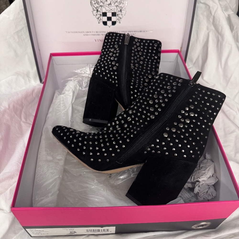 Vince Camuto Drista Studded bootie- NWT 7.5